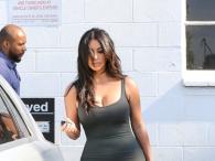 Kim Kardashian bardzo sexi w sukience